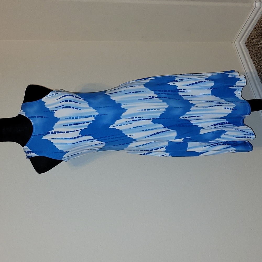 💙NWOT Blue/White Dress by MT Collection💙